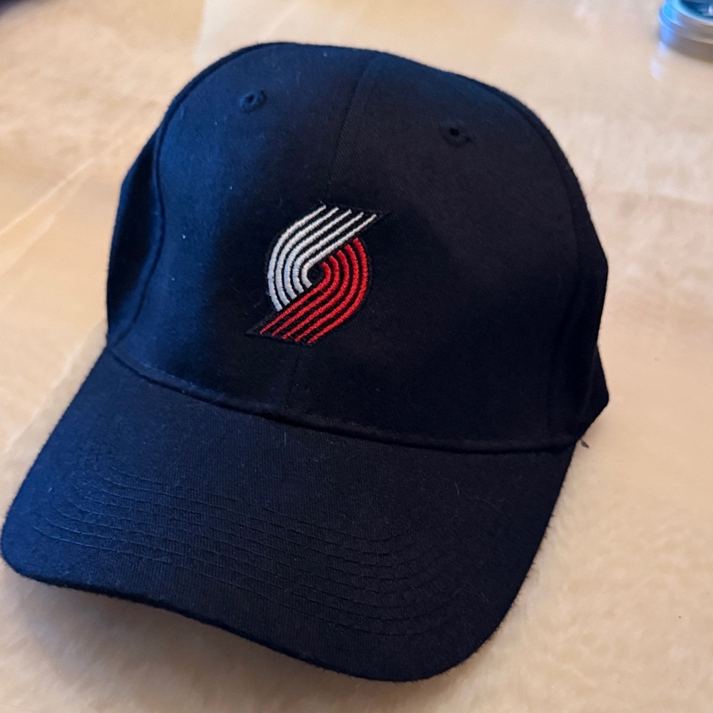 Portland Trail Blazers Black Logo Baseball Cap